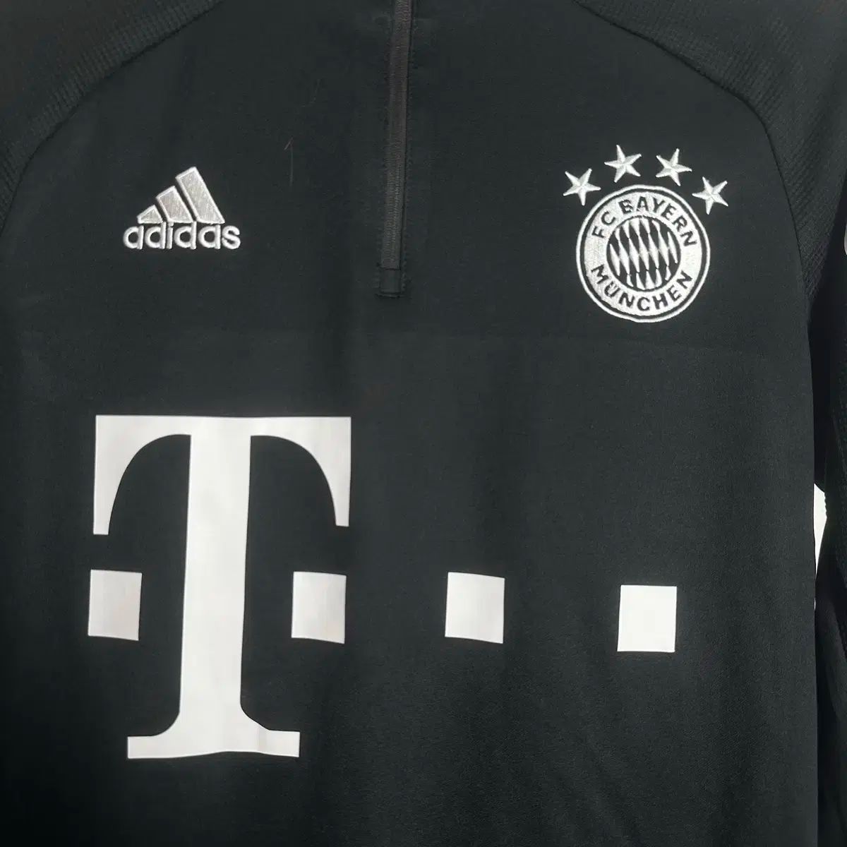 バイエルン　ハーフジップ サッカー,サッカーウェア・フットサルウェア,レプリカウェア