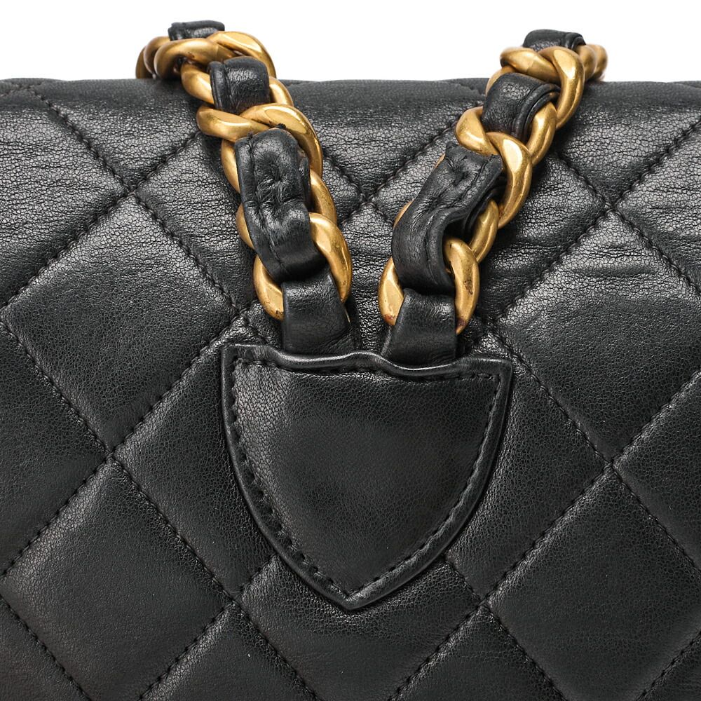 CHANEL シャネル マトラッセ アウトサイドフラップ ターンロック