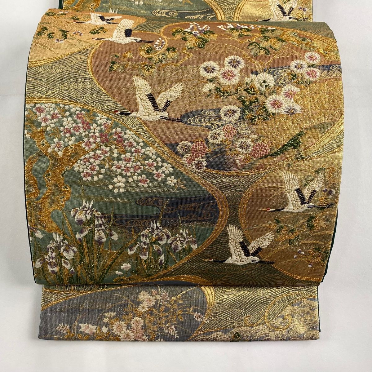 ムガシルク 金彩花唐草ライトベージュ全通柄 名古屋帯 (袋帯としても)極美品 帯 | 着物スタイルズショップ