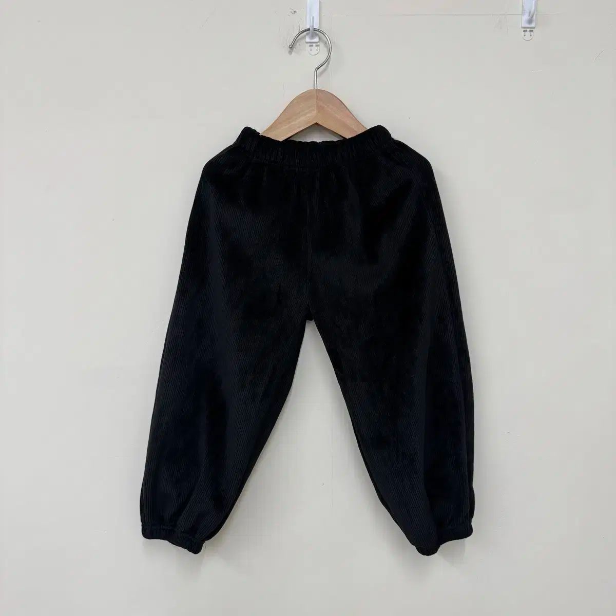 【中古】ワールド・情報頭脳集団─ソフトウェア・ビジネス高収益構造の解明／萩尾千里 著／オーエス出版 2314271434.jpg?1720436467