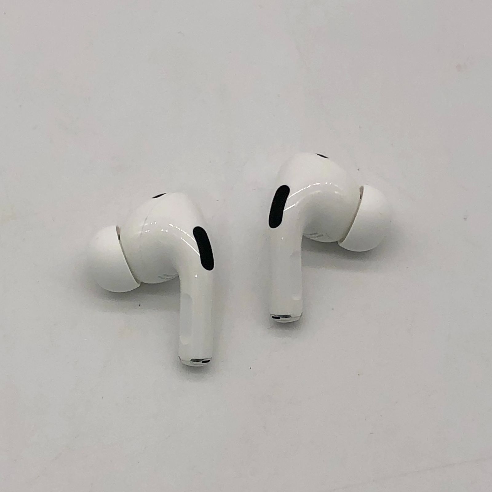 ▽【動作確認済み】Apple AirPods Pro 第2世代 MQD83J/A ワイヤレス