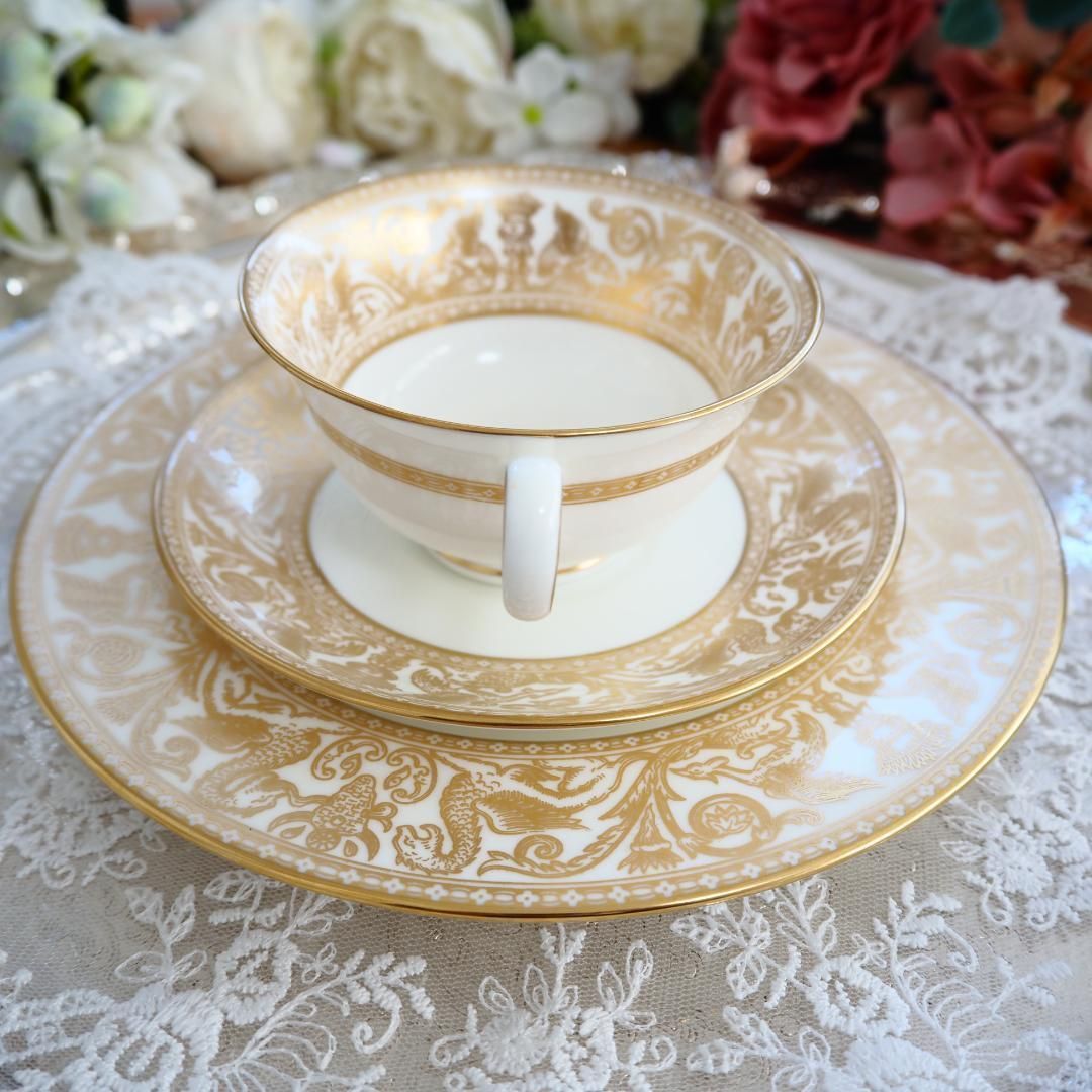 ウェッジウッド フロレンティーン ゴールド トリオ カップ＆ソーサー F 2