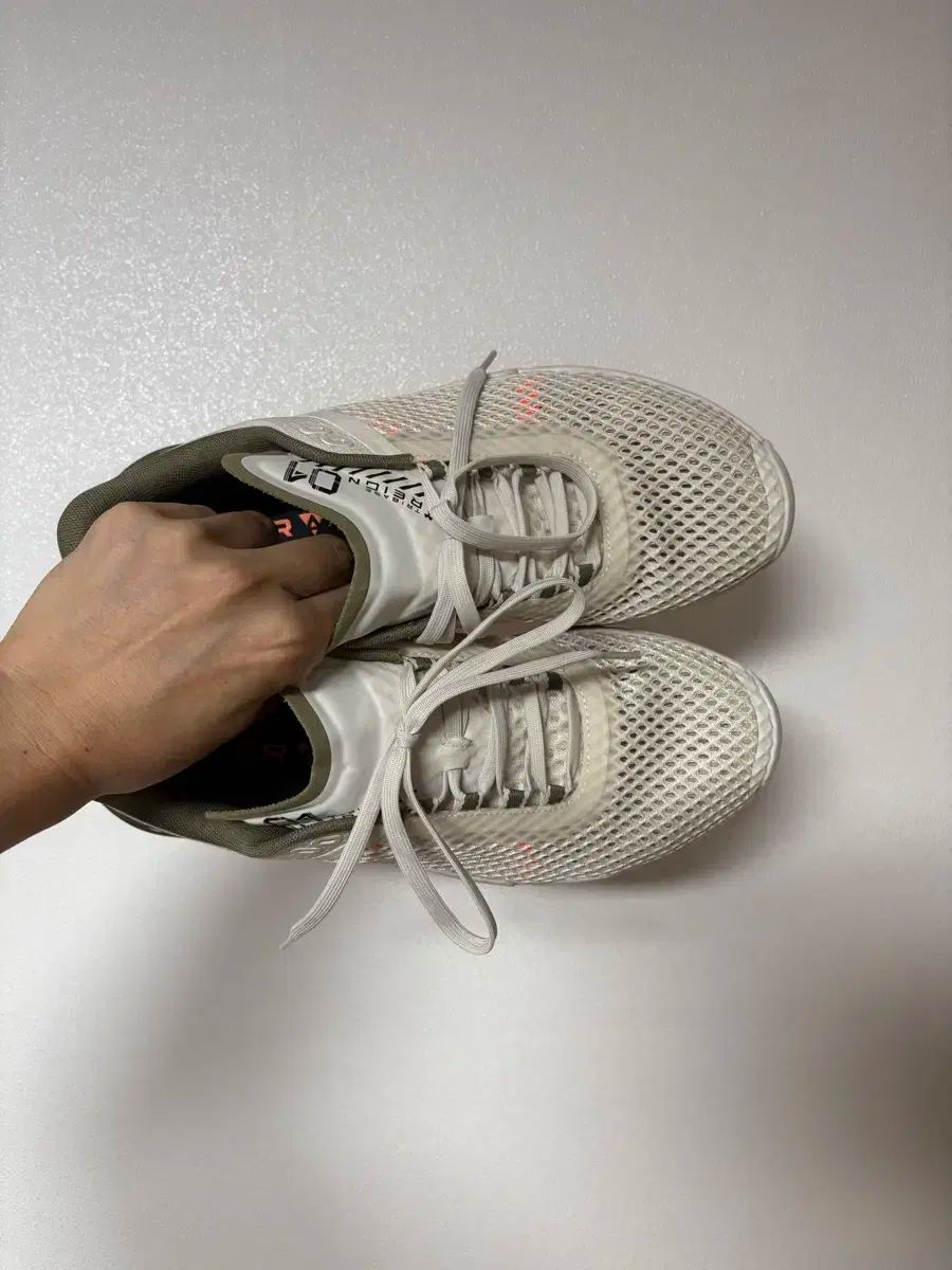 【美品値下げ】アンダーアーマー UNDER AREMOUR トレーニングシューズ UNDER ARMOUR(アンダーアーマー) トレーニングシューズ 280