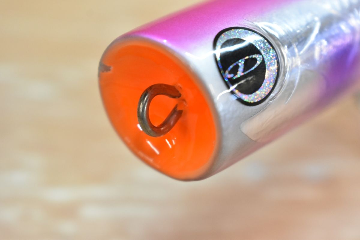 ビーコン180 ヒラマサチューン　ピンクピンク ビーコン180 ヒラマサチューン＞「D-CLAW」キャスティング