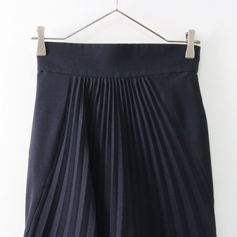 美品【mame kurogouchi】ネイビー　スカート 2021FW マメクロゴウチ Mame Kurogouchi Curved Pleated Skirt