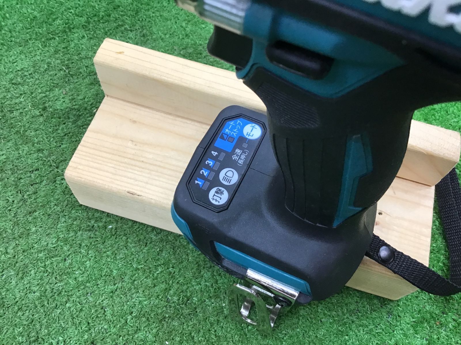 動作品 □マキタ