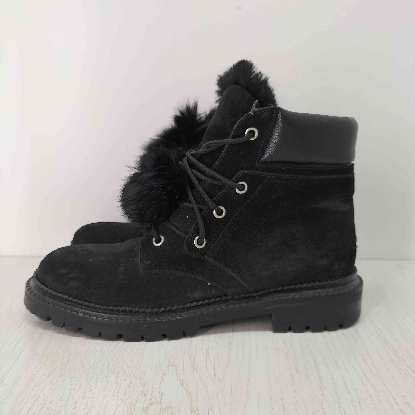 ジミーチュウ JIMMY CHOO ELBA FLAT ボンボンファー付 スエード レースアップ ワークブーツ レディース JPN 38