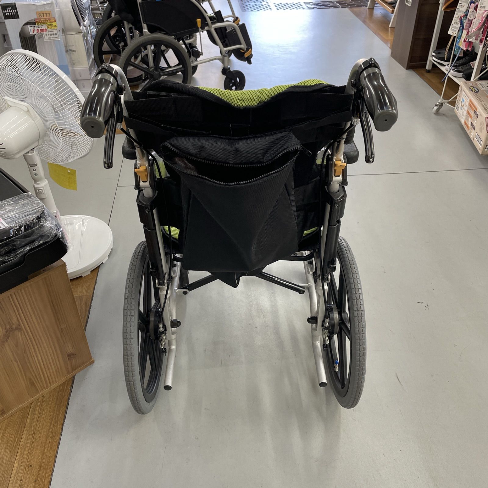 R604 ☀️ MATSUNAGA 車いす（介助型） NEXT-21B グリーン