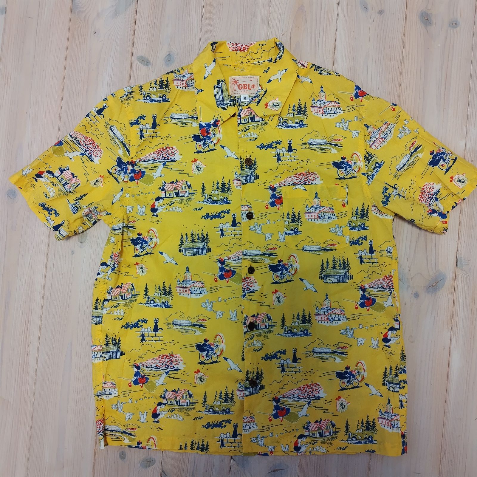 魔女の宅急便 ハワイアン シャツ アロハ 開襟 スタジオジブリ 宮崎駿 GBL 魔女の宅急便 ハワイアン シャツ アロハ 開襟 スタジオジブリ 宮崎駿