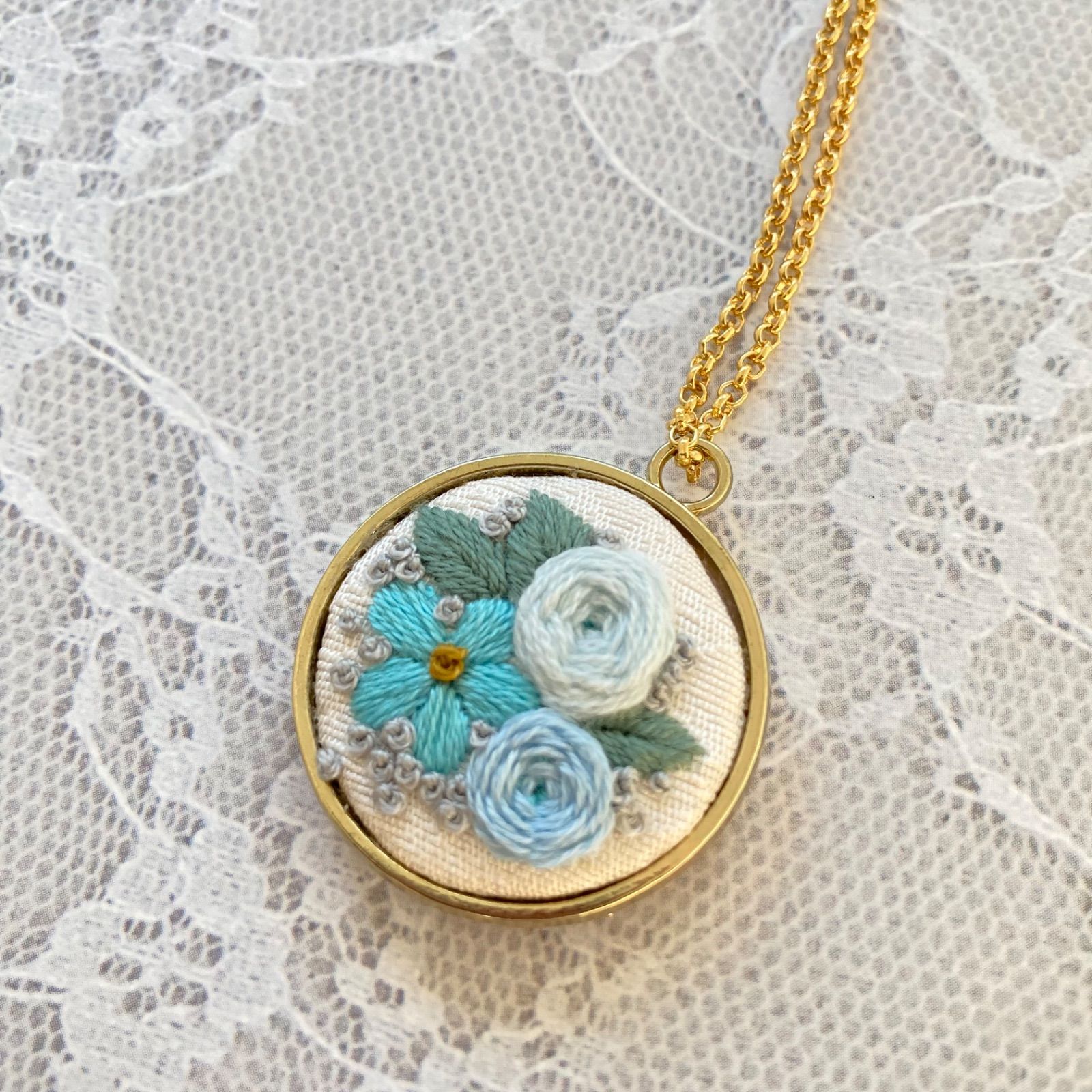 刺繍ネックレス【サークル02】 - メルカリ