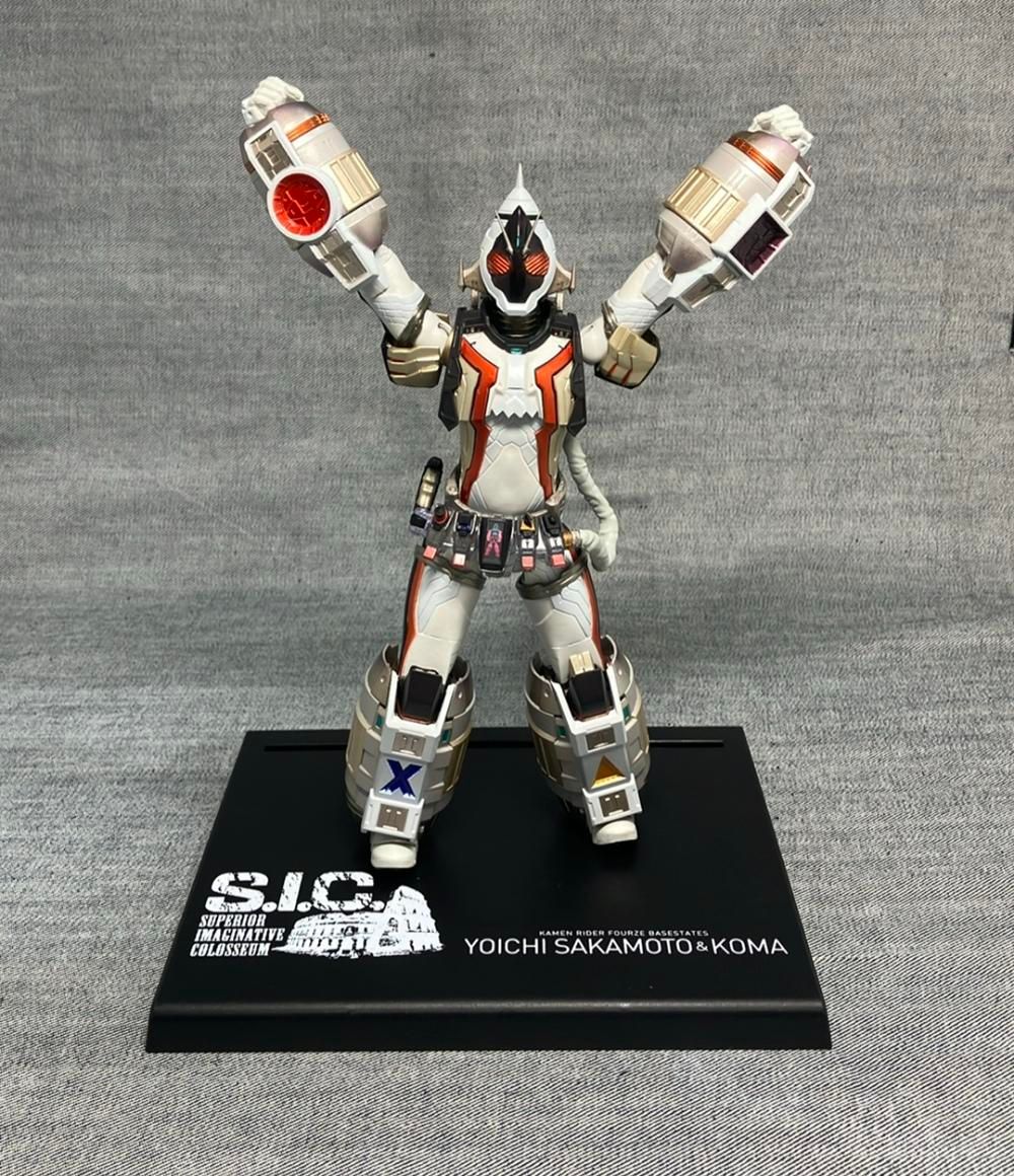 仮面ライダーフォーゼ S.I.C フィギュア ベースステイツ 造形士 坂本洋一＆KOMA バンダイ S.I.C. 仮面ライダーフォーゼ ベースステイツ | 魂ウェブ