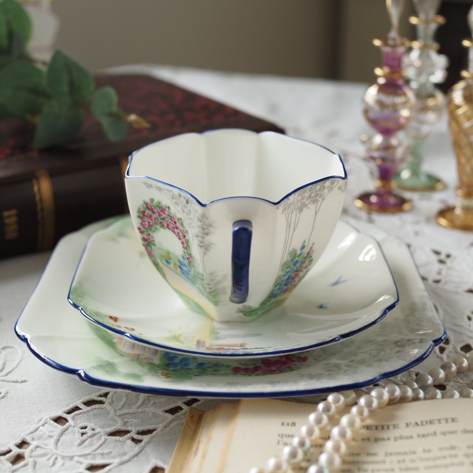 シェリー クイーンアン マイガーデン トリオA 英国ビンテージ カップ＆ソーサー F 1