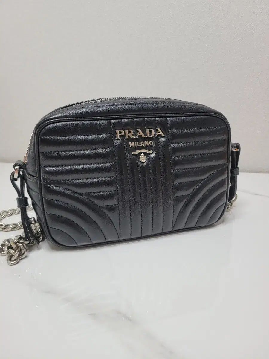 プラダ ダイアグラム