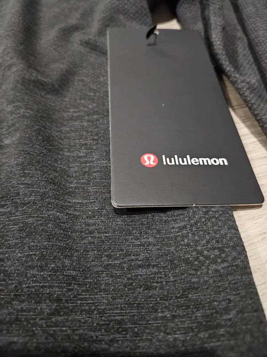 lululemon ルルレモン