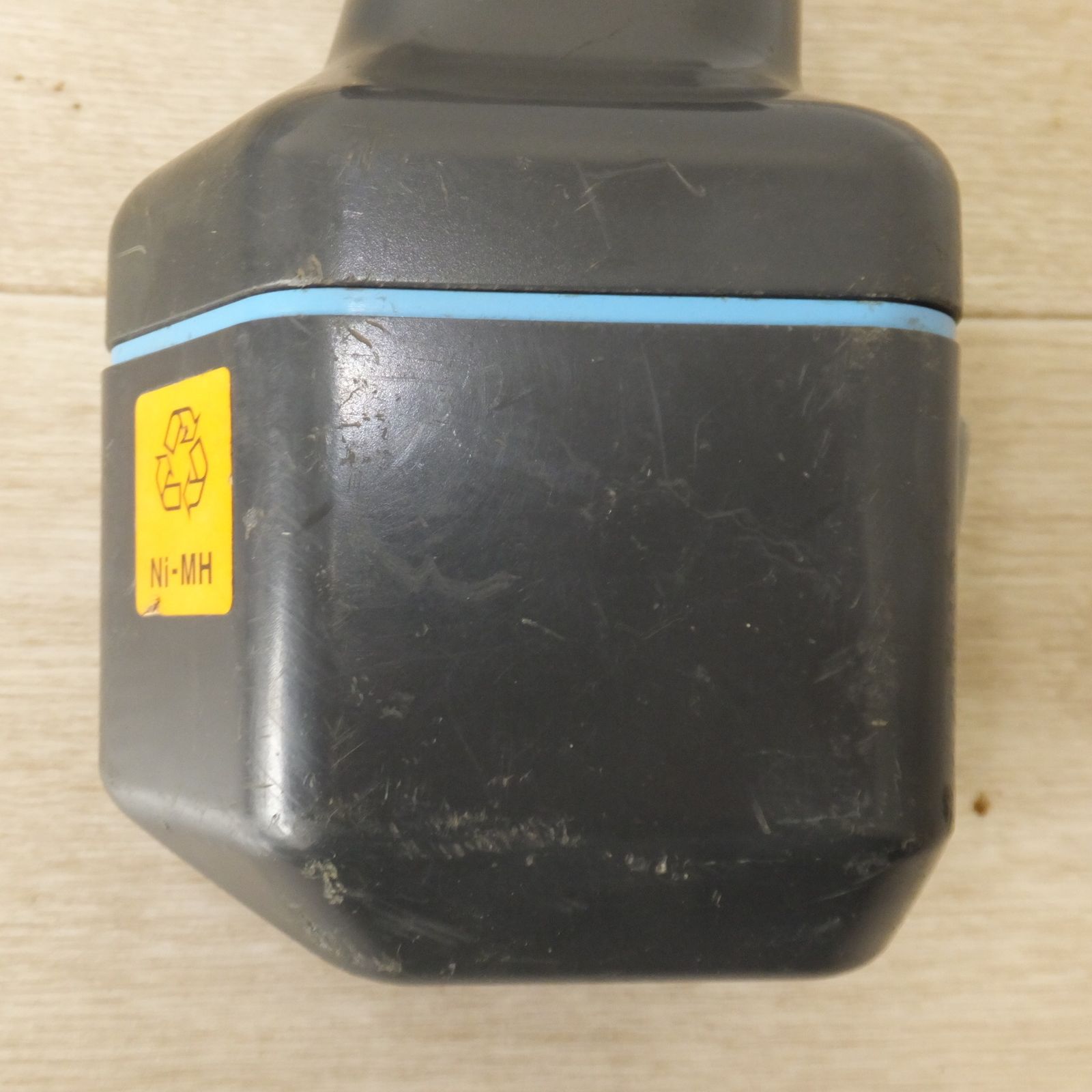 充電式ケーブルカッター