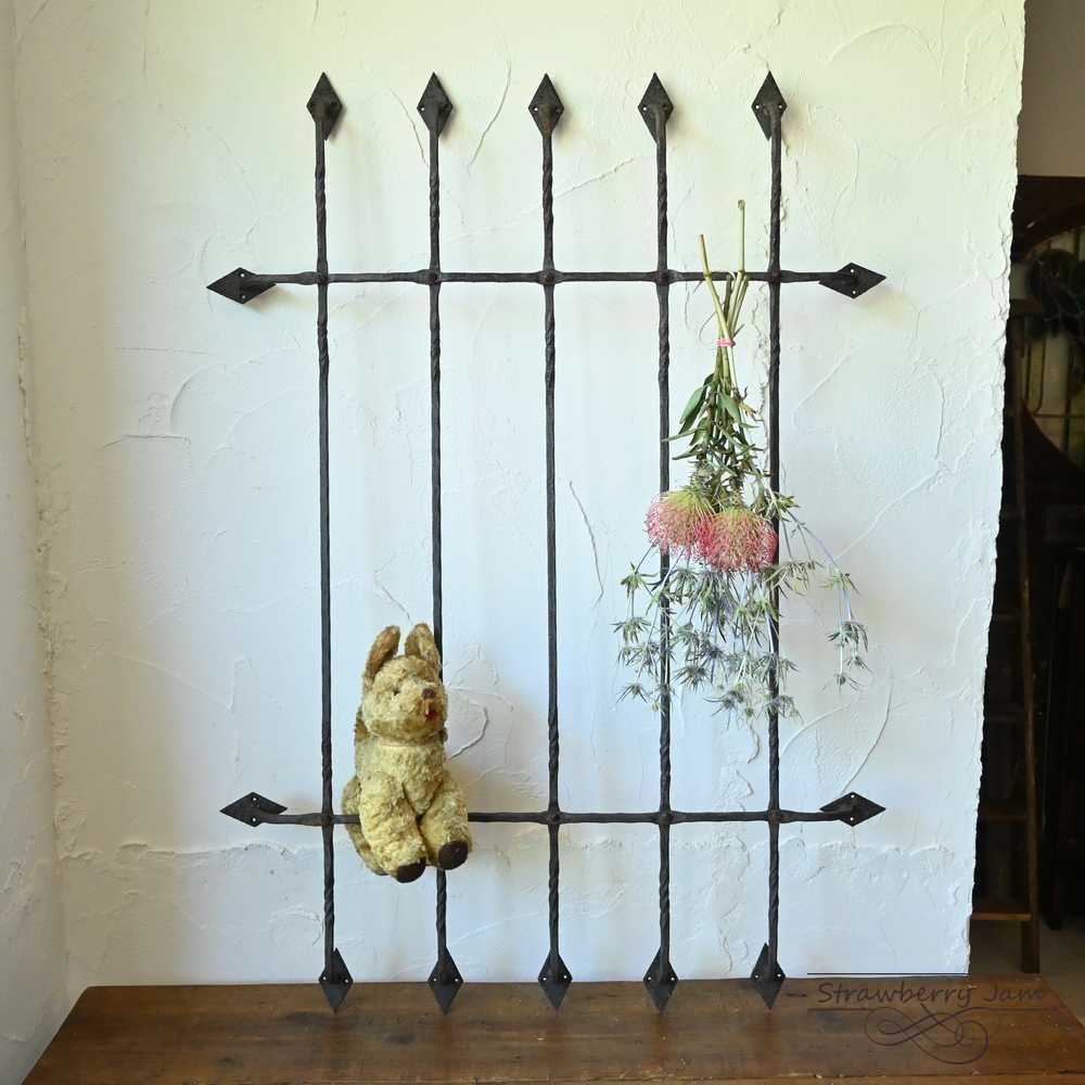 IGA-38 英国アンティーク イングリッシュガーデン アイアンゲート ガーデン 庭造り アイアン 壁掛け オーナメント イギリス