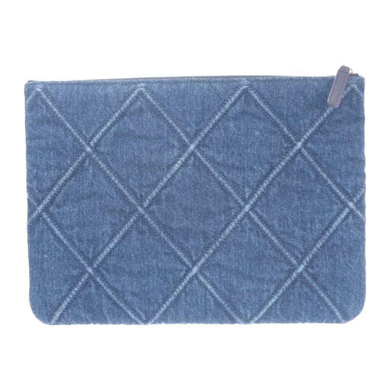 【極美品】CHANEL19　ディズヌフ　クラッチバッグ CHANEL】19 ディズヌフ ポーチ クラッチバッグ デニム ブルー