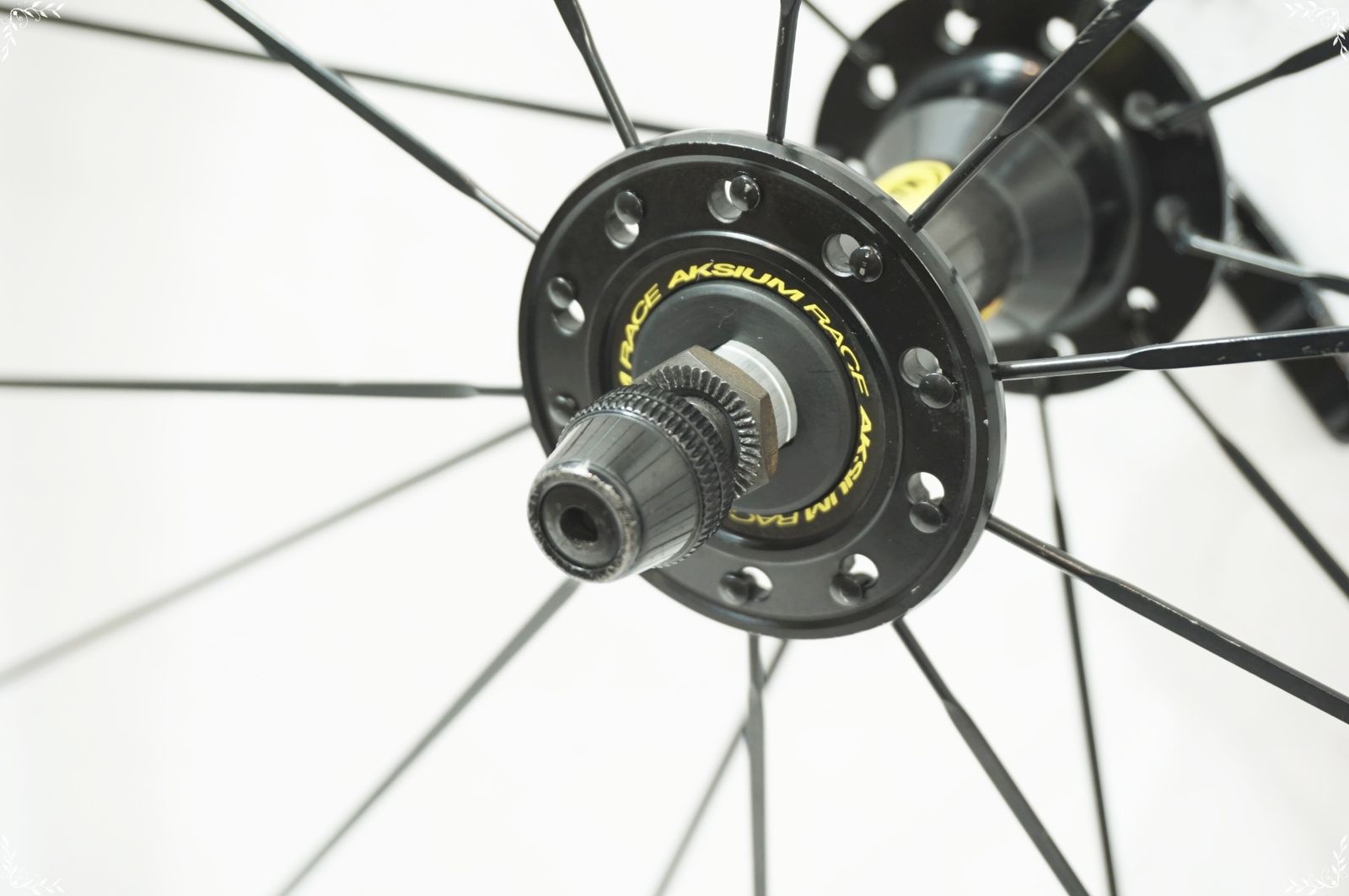 MAVIC アクシウム　クリンチャー　カンパフリー 楽天市場】マビック アクシウム ホイールの通販