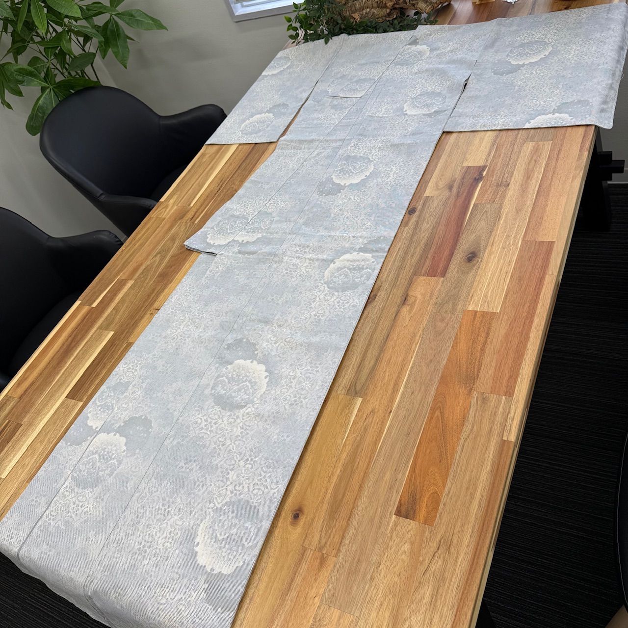 本場白大島紬 9マルキカタス式有色絣 伝統工芸士 紫峰 お仕立て上がり お値打ちに 10月27日迄期間 掲載品