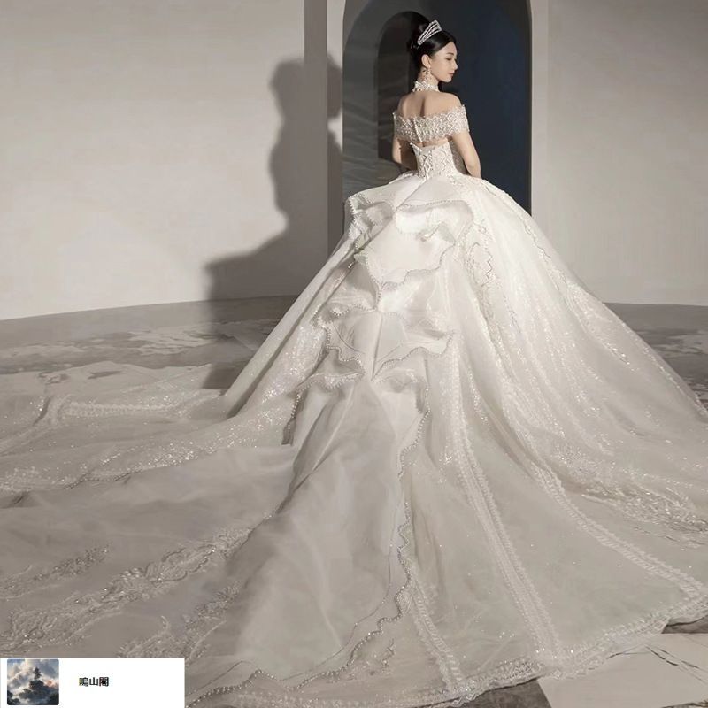 送料無料 上質感あふれる ウェディングドレス フレンチクラシック一字肩トレーン付-8.17LYC680夏の新生活