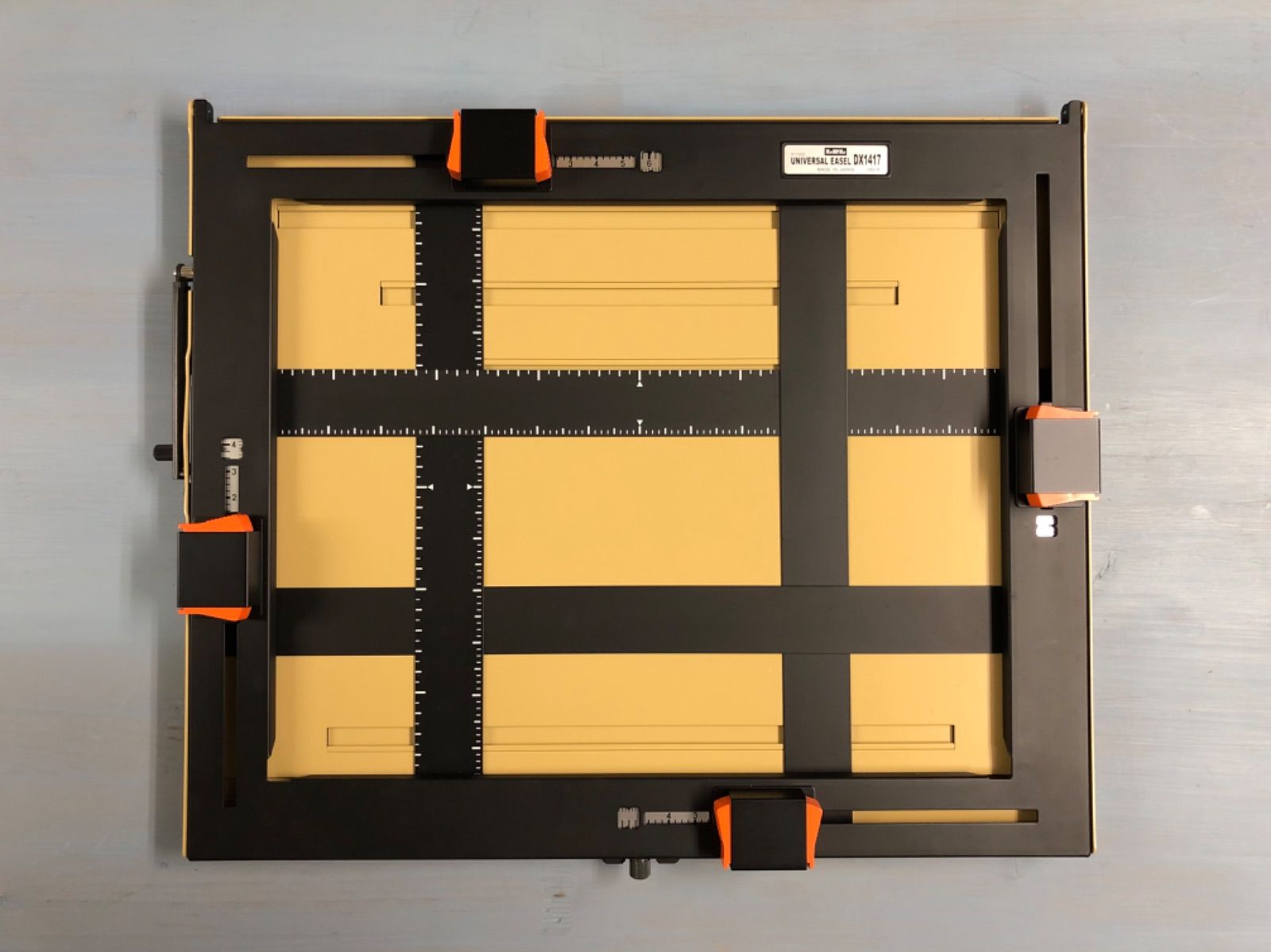 暗室用品 LPL ユニバーサルイーゼルDX1417（4枚羽根） フィルムカメラ
