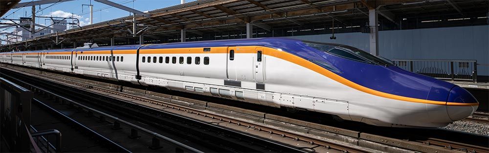 E8系 山形新幹線「つばさ」 7両セット【特別企画品】 【KATO・10-2050
