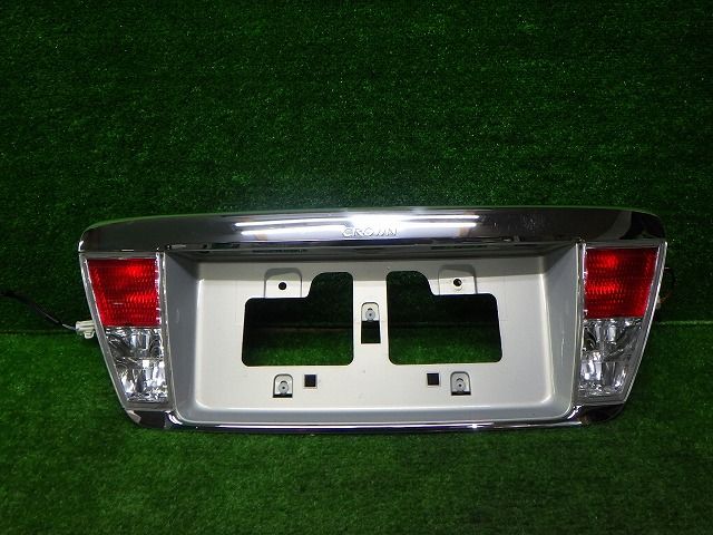 品質保証 【税込/新品】 200系後期マジェスタ 純正バックフォグ