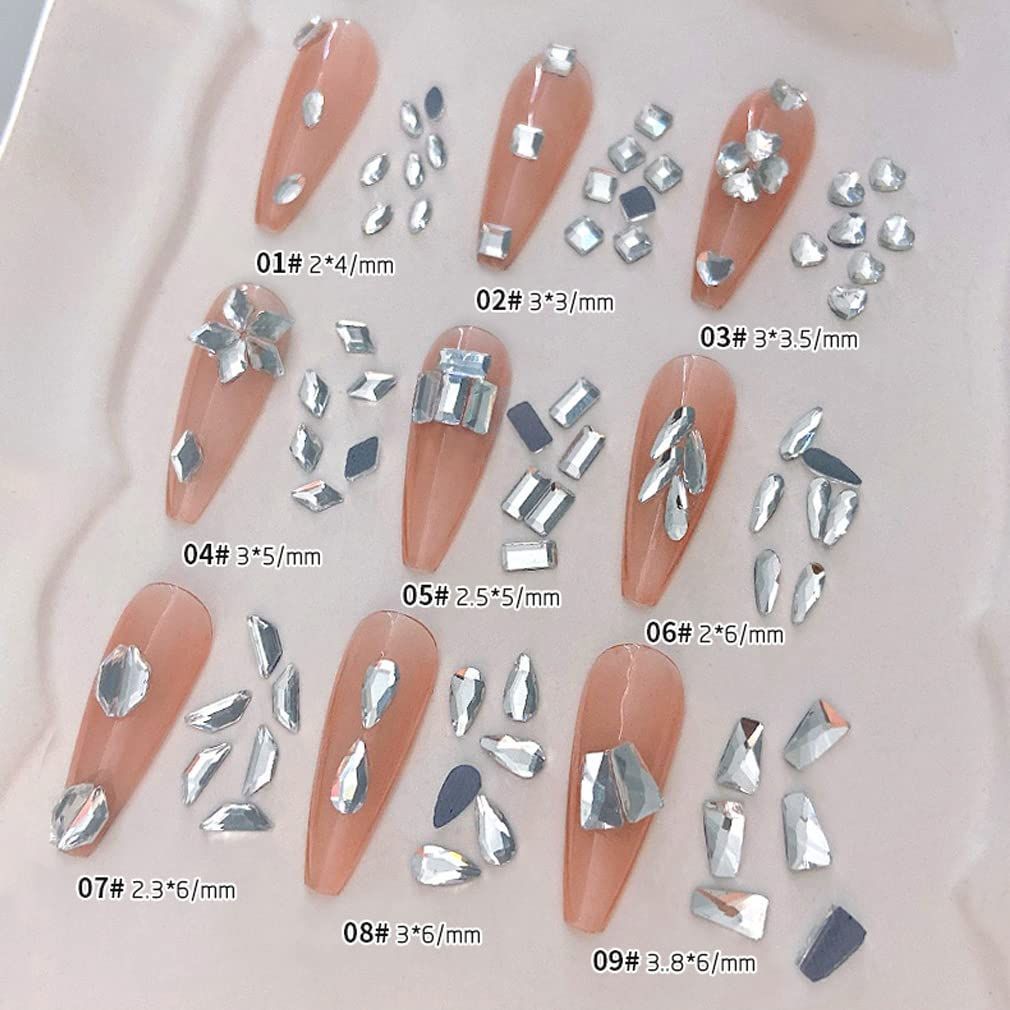 育児中✩.*˚ネイルパーツ4つ 育児中✩.*˚ネイルパーツ4つ Some items will be shipped the same