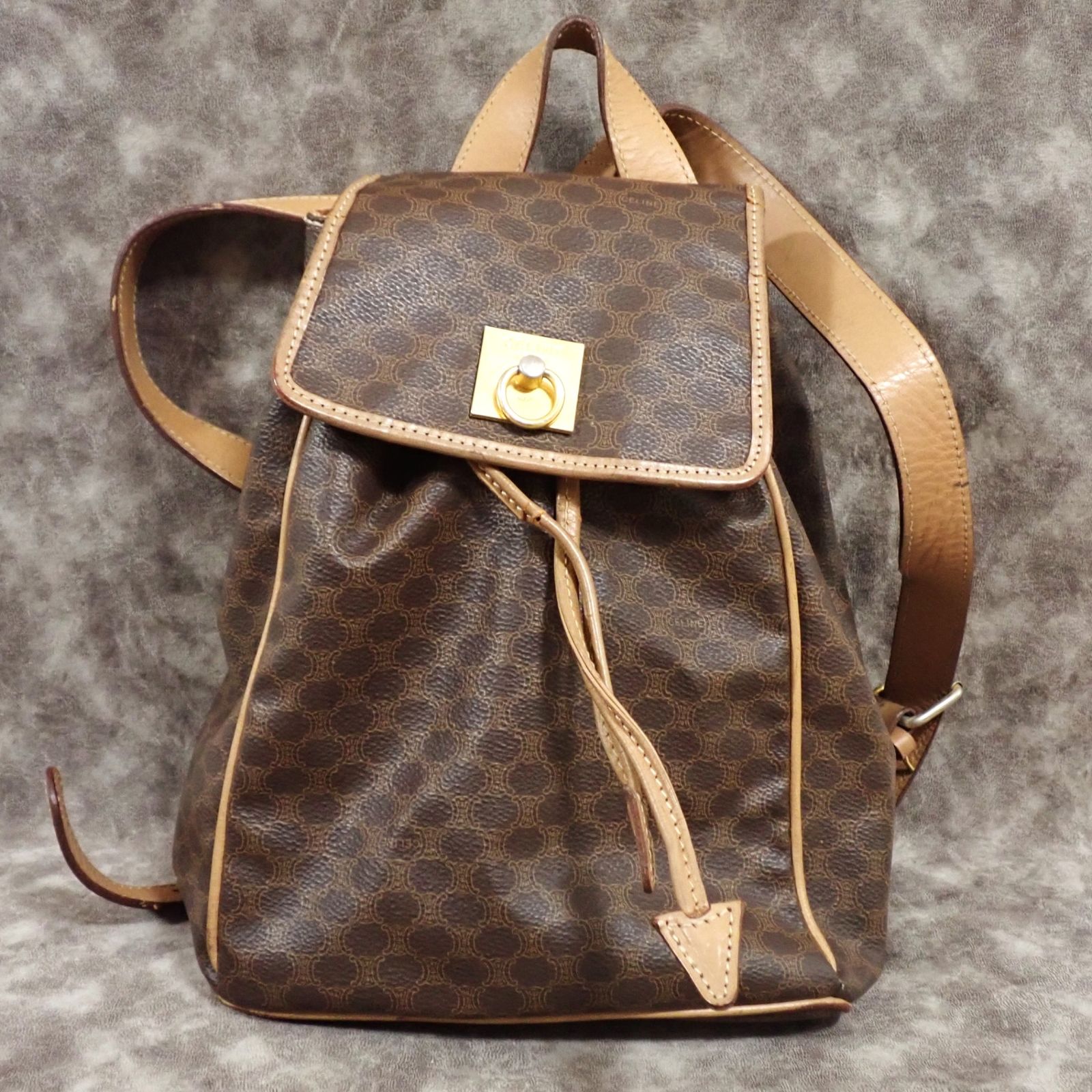 CELINE セリーヌ トリオンフ ミニ フォルコ バックパック タン ミニ フォルコバックパック / トリオンフキャンバス＆カーフスキン