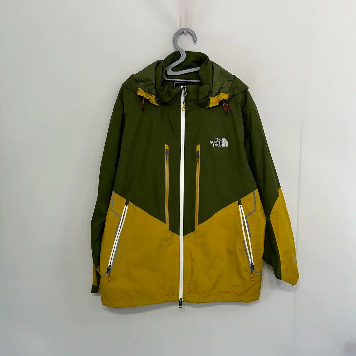 THE NORTH FACE(ザノースフェイス) メンズ ウインドブレーカー 105