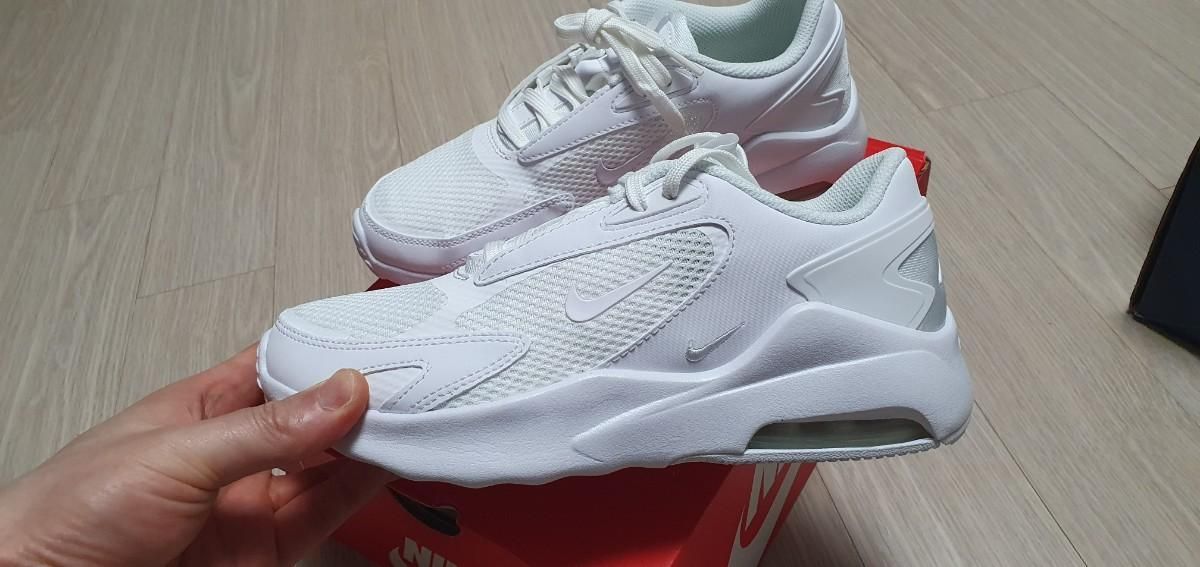 【雷市場（ポンジャン）商品韓国直送】NIKE(ナイキ) エアマックス ボルト 235mm