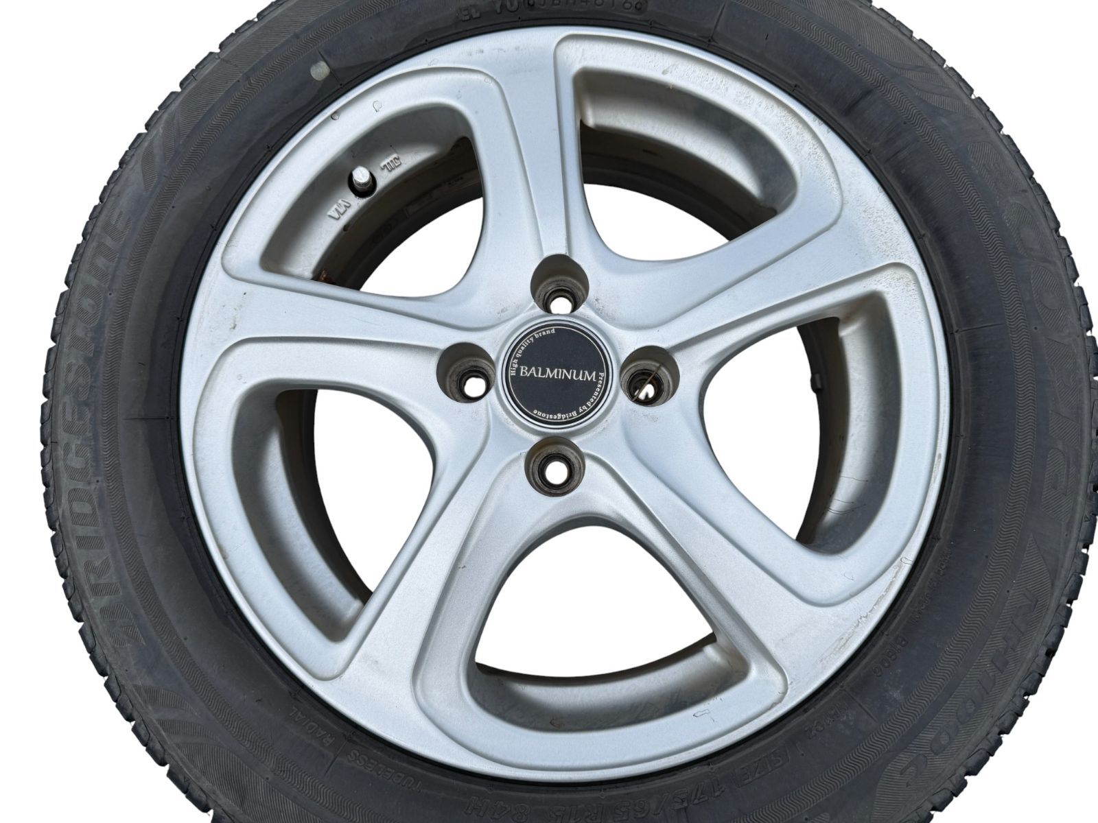 アクア NHP10 BALMINUM 175 65R15 15×5.5J IS 42 アルミホイール 4本セット 管理番号 5049