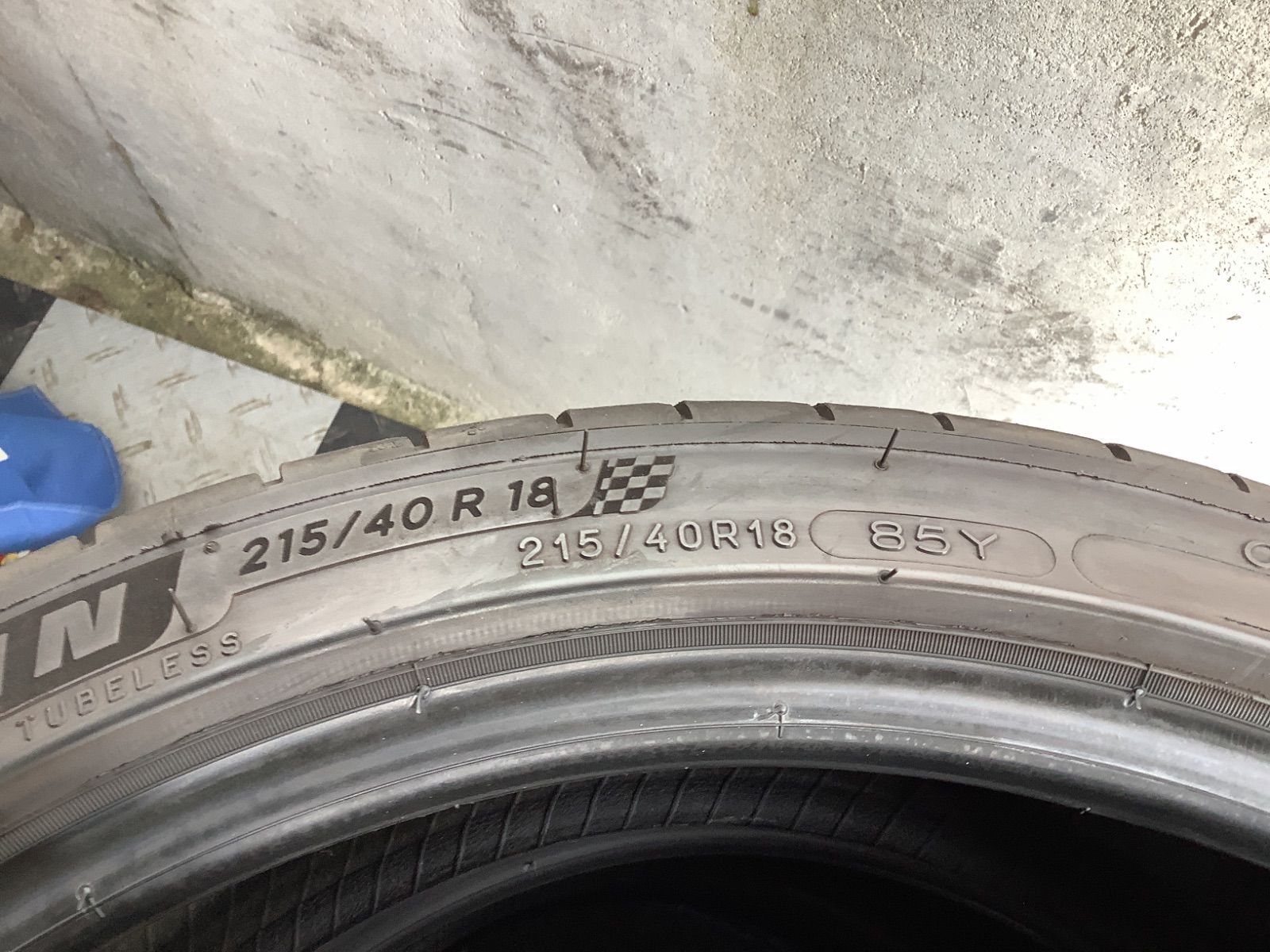 215|40R18 MICHELIN