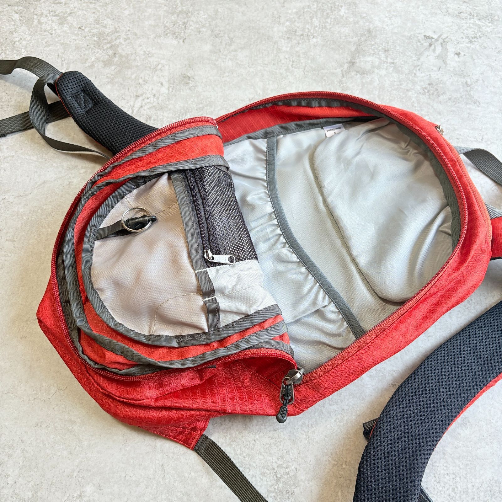 パタゴニア Y2K テック ボディバッグ アウトドア オレンジ 激レア c40 パタゴニア Patagonia Light Weight Travel Mini Hip Pack