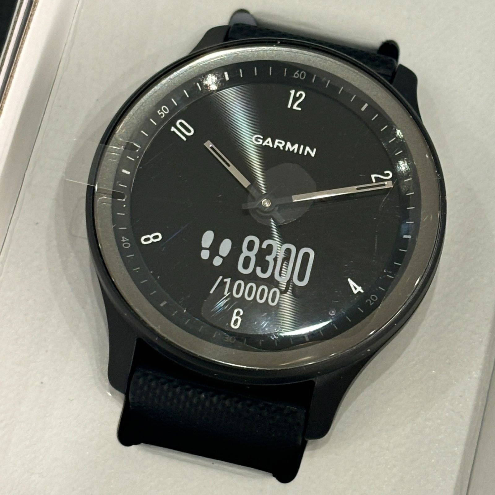 美品】Garmin ガミン Vivomove Luxe (3811) vívomove Luxe | スマート