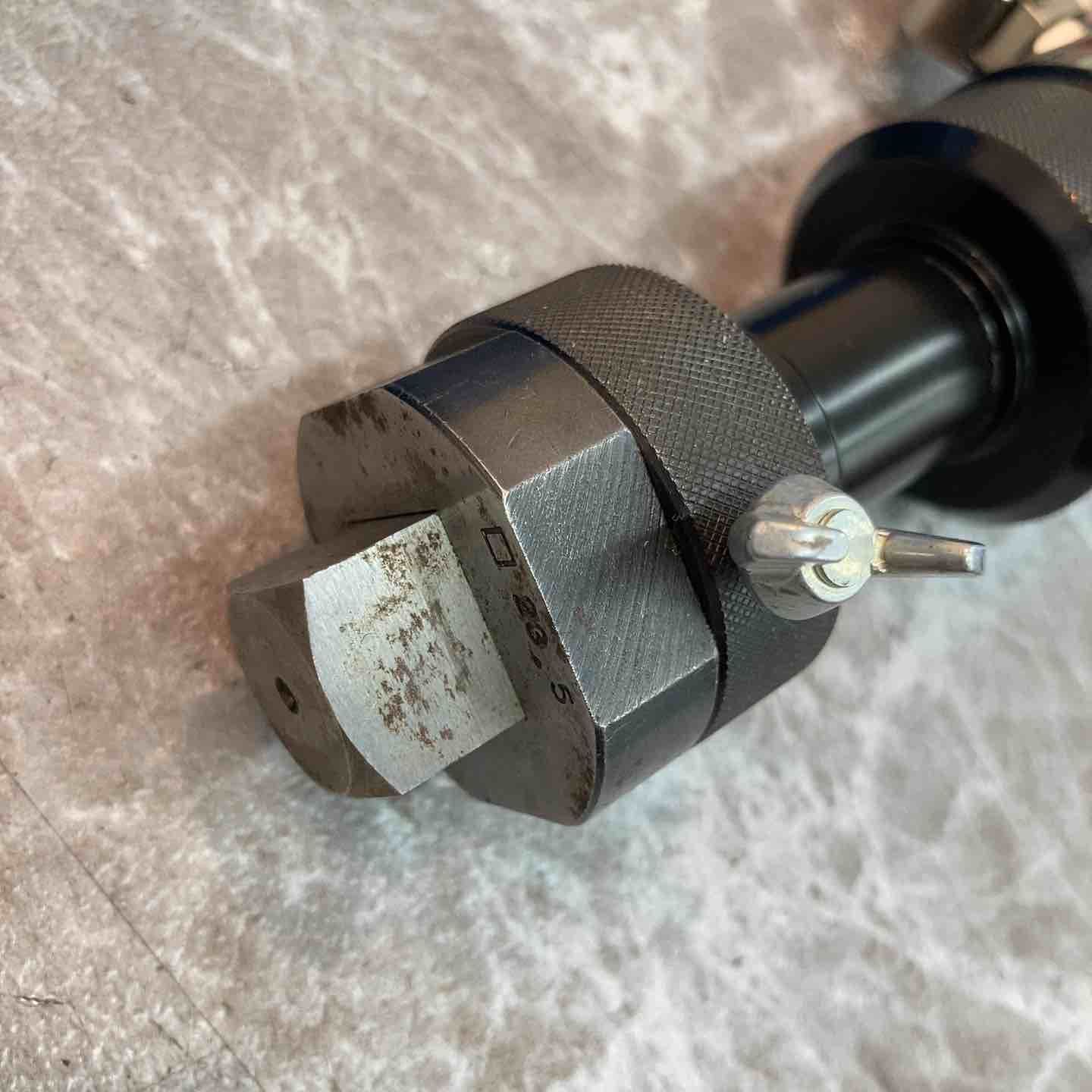 油圧ピッチングパンチNC-PM-K 10型