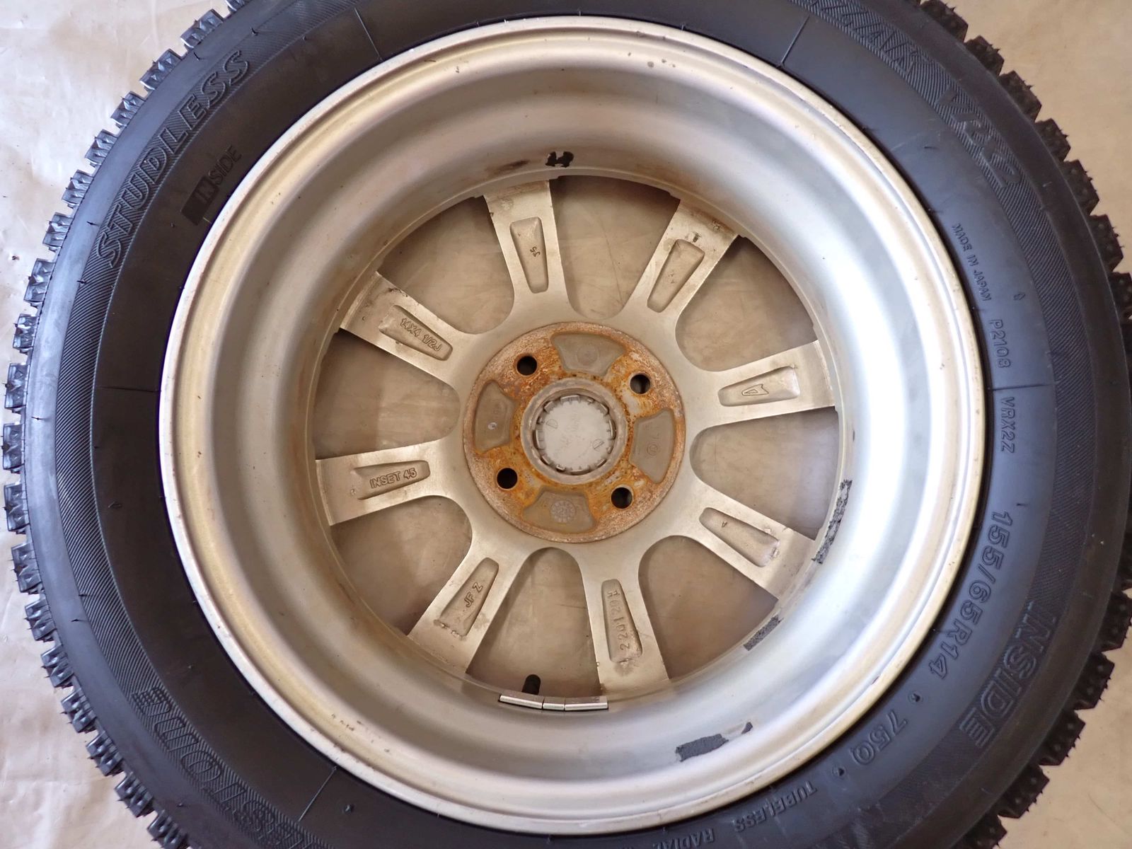 VRX2 ダイハツ純正アルミ