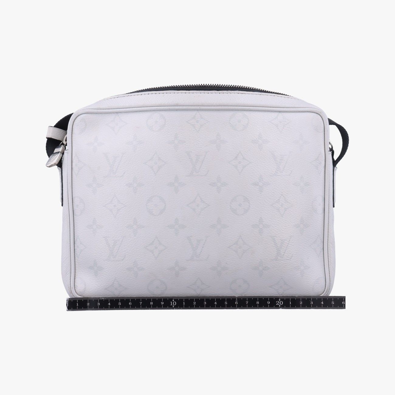 ルイヴィトンLouis VuittonアウトドアメッセンジャーPMアンタークティカタイガM30243FO2139