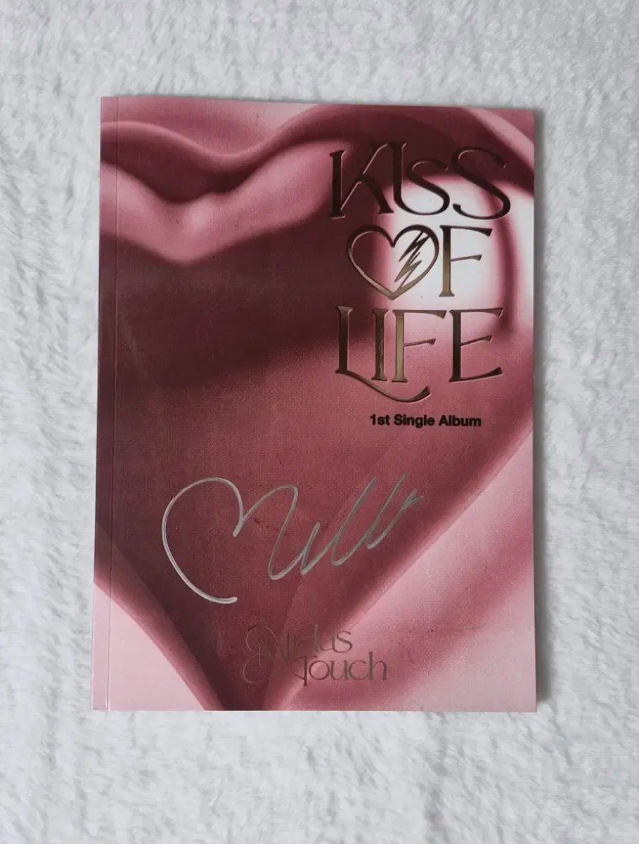 KISS OF LIFE サイン入り アルバム ベル トレカ 特典 kiss of life メンバー直筆サイン入りアルバム トレカ ベル