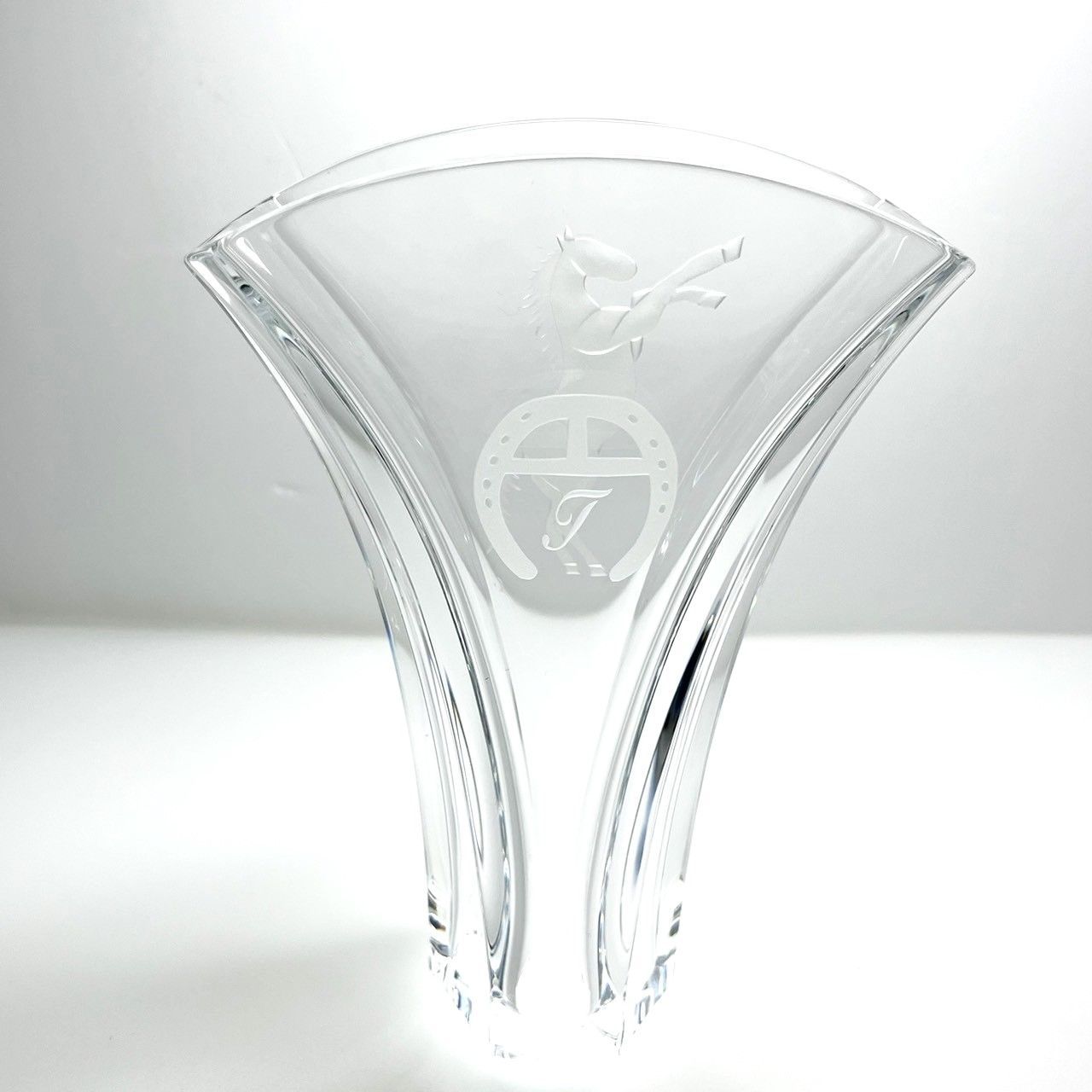 バカラ ベース 花瓶 ギンコ 18cm Sサイズ GINKGO 1792567 バカラ ベース 花瓶 ギンコ 18cm Sサイズ GINKGO 1792567