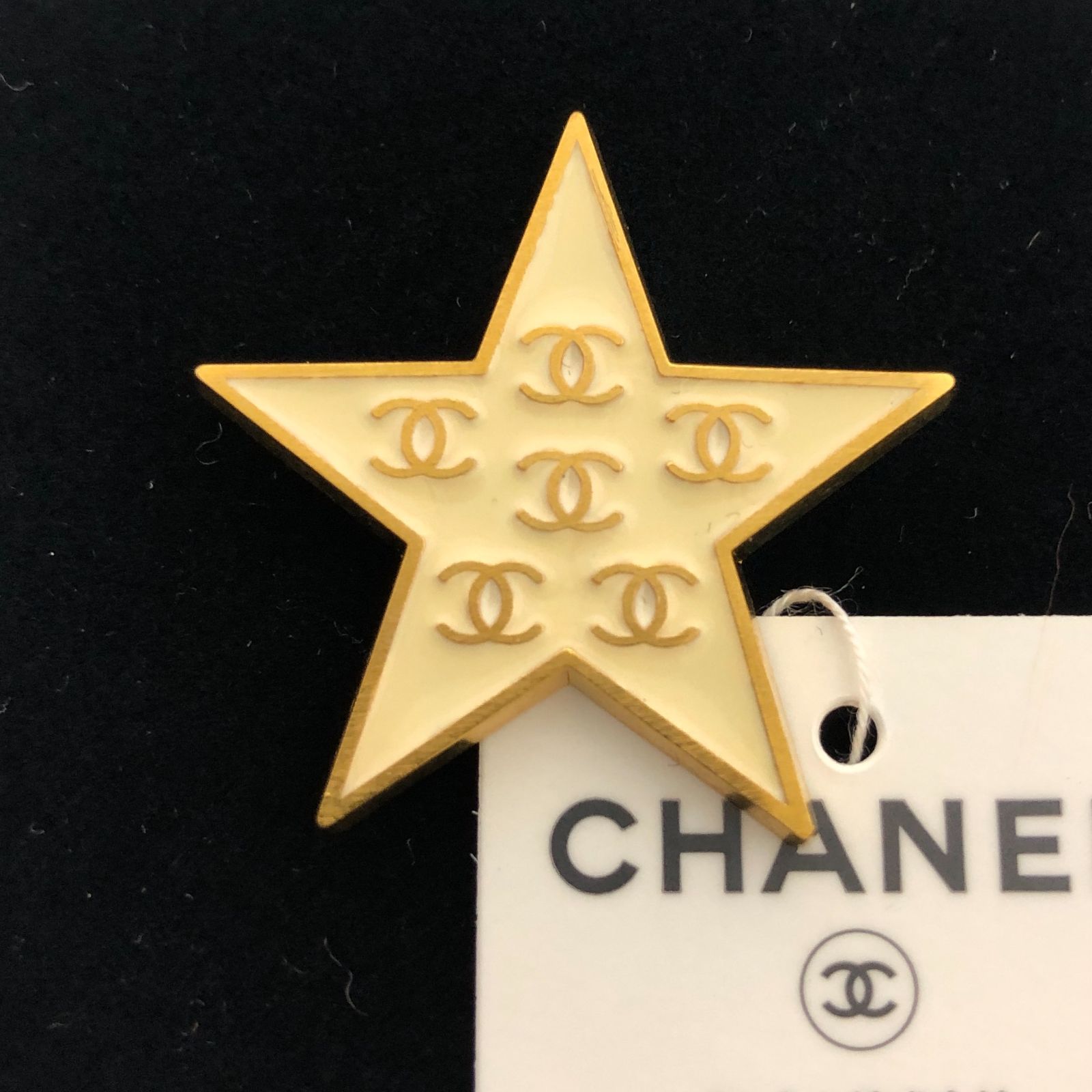 CHANEL ブローチ スターモチーフ イエロー シャネル SGAW10-8073