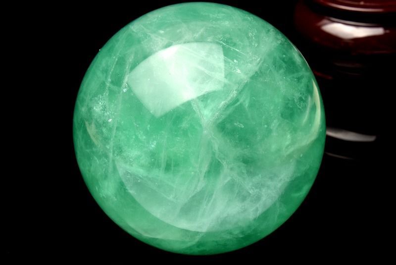 虹入りグリーンフローライト 丸玉 スフィア（木製台座付き）天然石