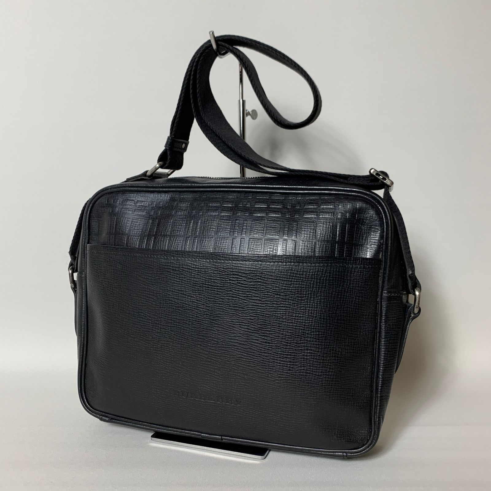 2504-221｜美品｜バーバリー ショルダーバッグ ブラック ノバチェック 2504-221｜美品｜バーバリー ショルダーバッグ ブラック ノバ