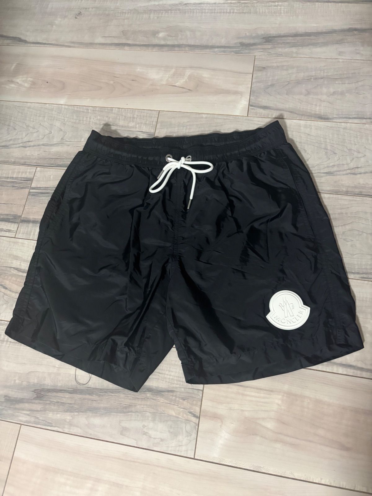 新品入荷 MONCLER☆モンクレール☆ビッグロゴ☆メンズ☆短パン☆ショート パンツ