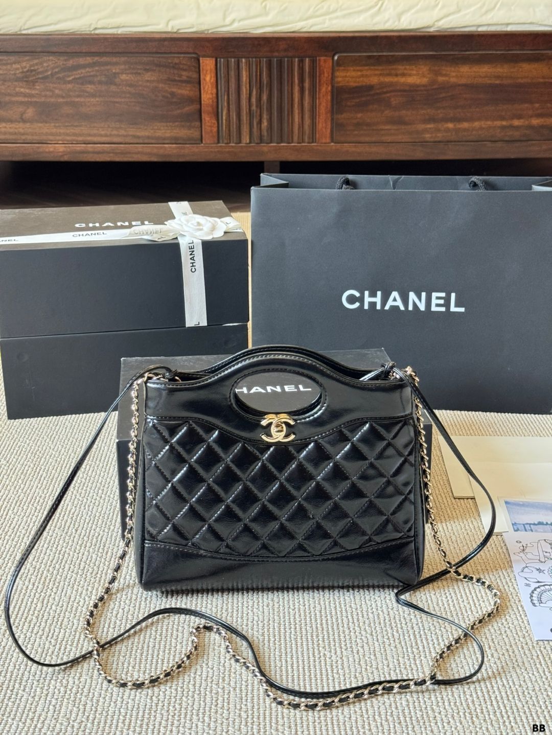 今日特価】Chanel 23A 31bag Horizontal Style - A Must - have