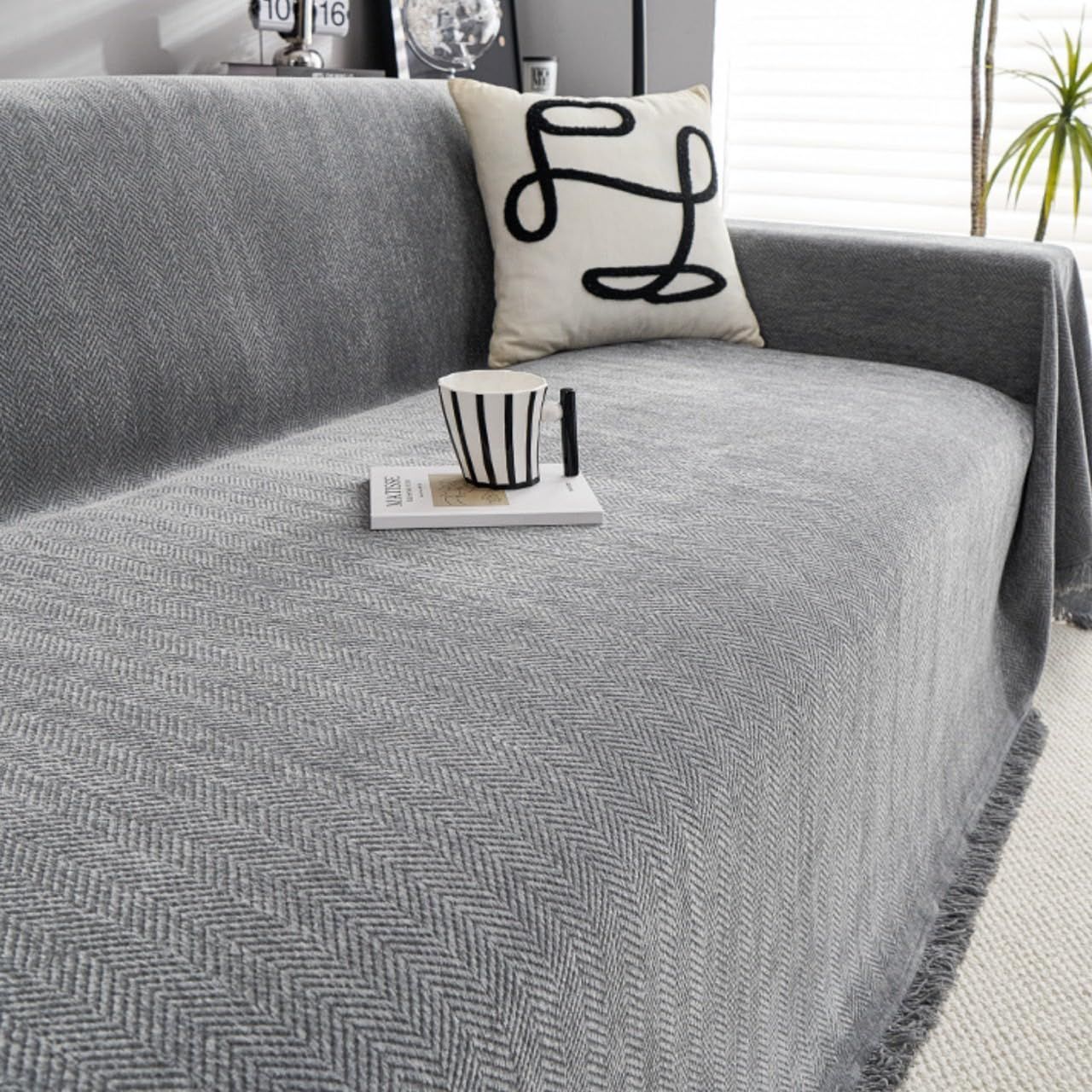 快適生活を めた主婦が考案ｘ滑り止め加工ｘ簡単装着 撥水 マルチカバー ソファカバー 北欧風 並行輸入品