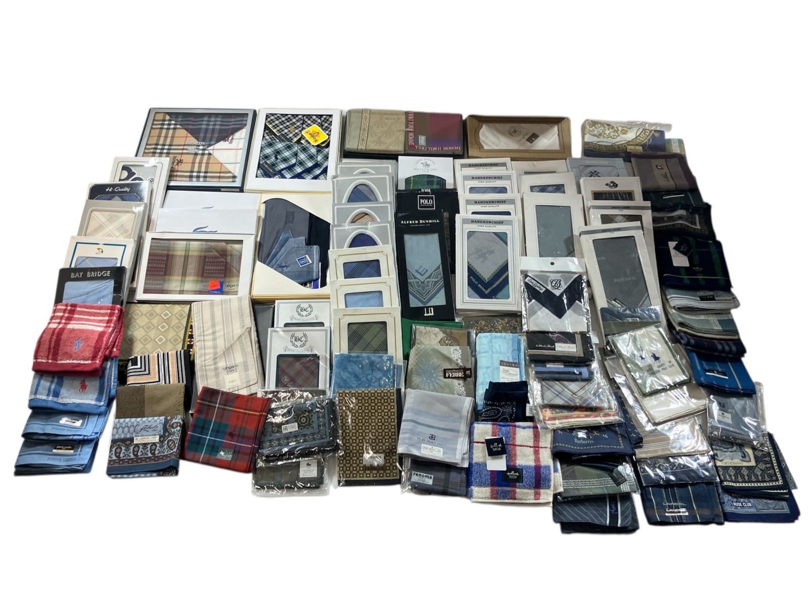 ブランド|ノーブランド メンズハンカチ タオルハンカチ ハンカチ アソート 約83枚 まとめ商品 混在 メンズ 現状品 3.6kg