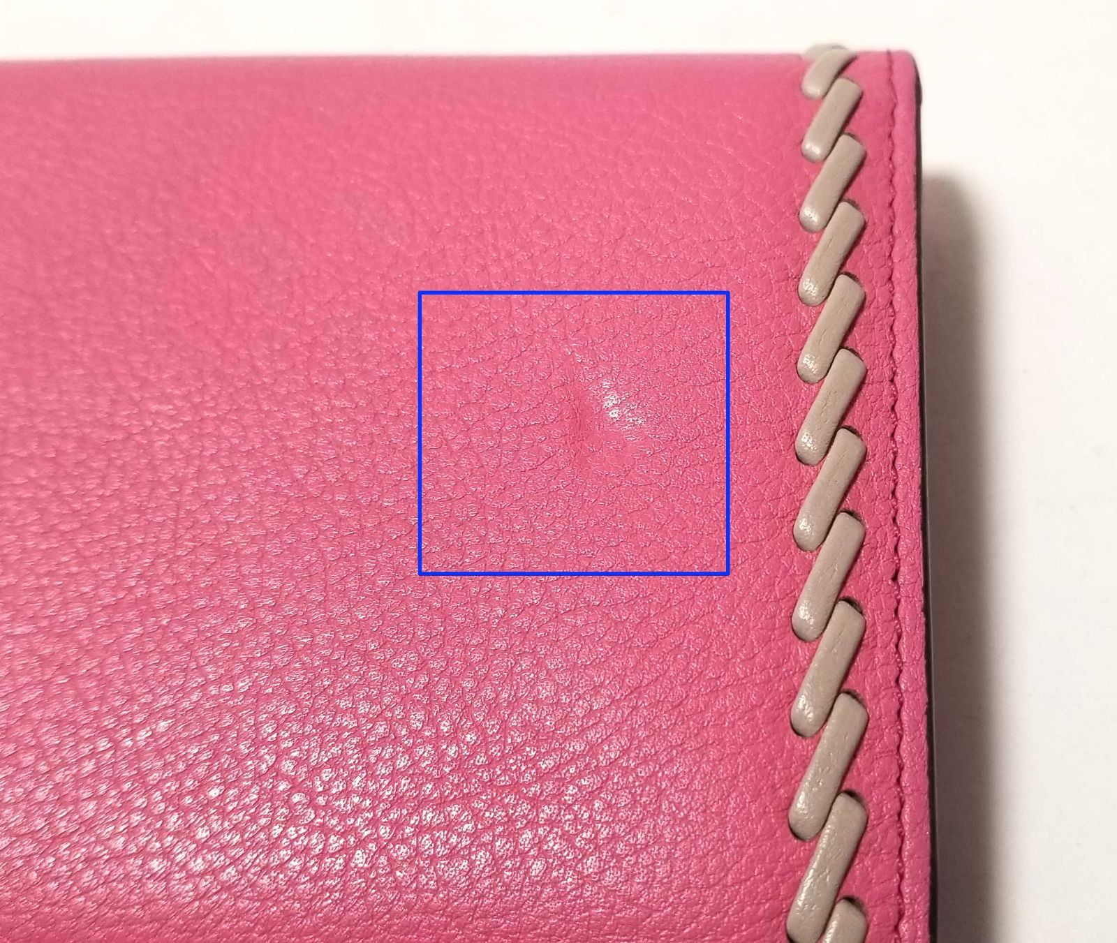 良好 カルティエ コンパクト 財布 C ドゥ カルティエ ピンク ステッチ 