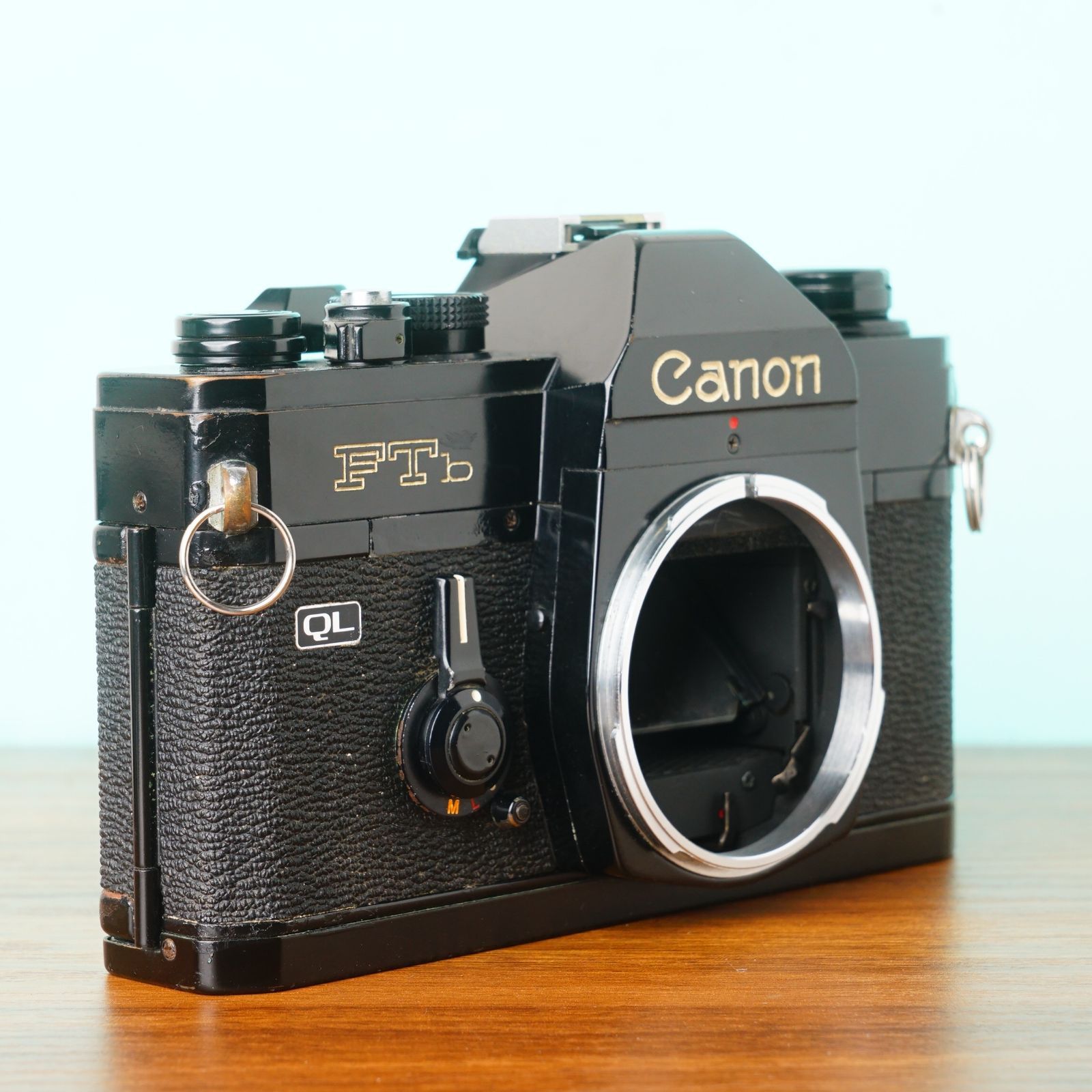  Canon FTb N ブラック ボディ フィルムカメラ 48 一眼レフカメラ(フィルム) フィルムカメラ