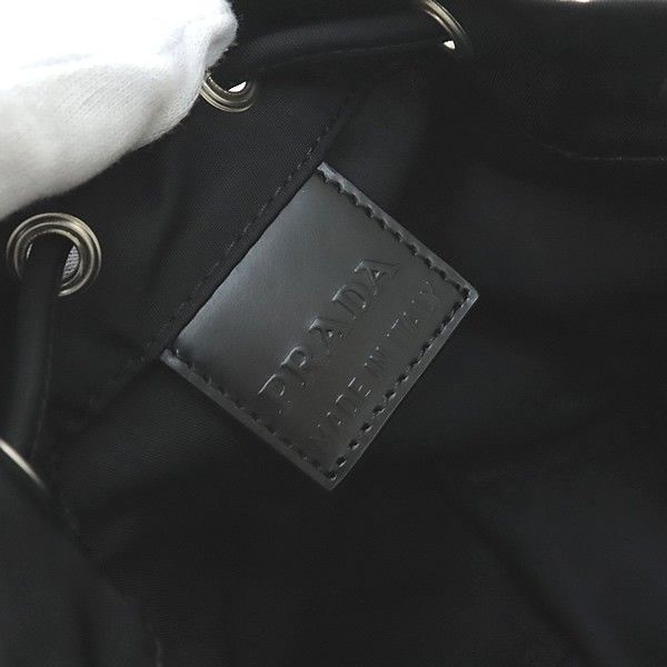 PRADA アクセサリーポーチ ハンドバッグ 三角ロゴ ブラック ナイロン 巾着 PRADA ナイロン 巾着ポーチ 三角ロゴ 1NA369 (PRADA/バッグ